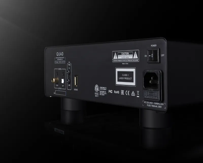 QUAD 3CDT artistic backside